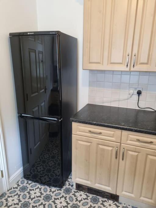Maidstone Villa 3 Bedroom Free Sports Channels,Parking Sleeps 7 エクステリア 写真