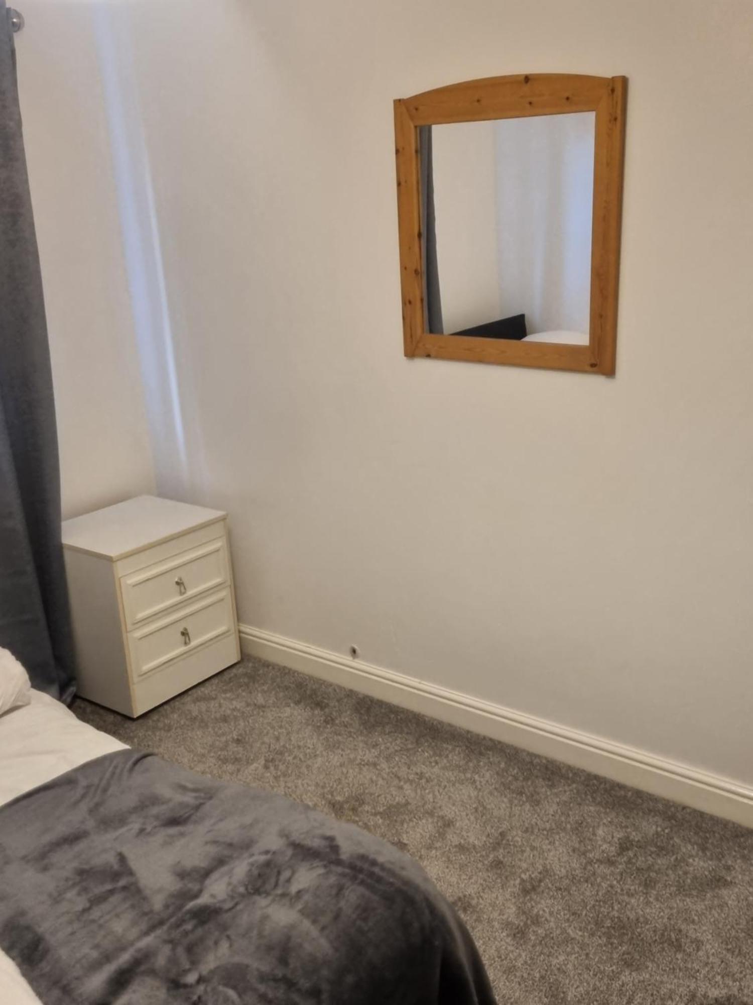 Maidstone Villa 3 Bedroom Free Sports Channels,Parking Sleeps 7 エクステリア 写真