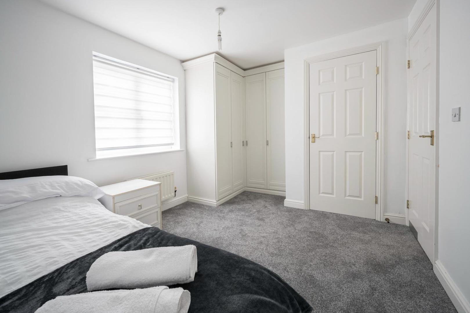 Maidstone Villa 3 Bedroom Free Sports Channels,Parking Sleeps 7 エクステリア 写真